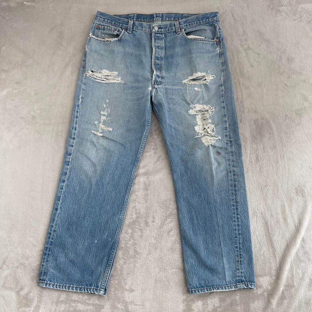 Vintage Levis 501xx Jeans Mens 38x28 (Tag 42) Blue Distressed Straight‎ USA Made